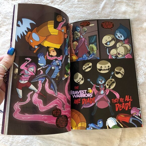 Cartoon Hangover: Bravest Warriors Graphic Novel Books Volume One & Two - Picture 10 of 11